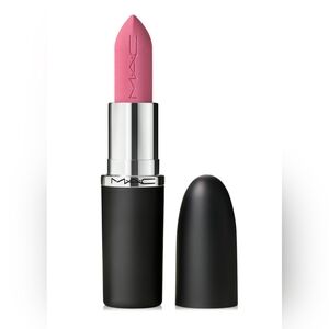 M·A·CXIMAL SILKY MATTE LIPSTICK LIPSTICK SNOB/Light neutral pink. ✨️NEW✨️BNIB